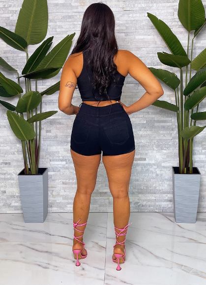 Wide Band Cuffed Shorts