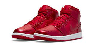 Air Jordan 1 Mid SE University Red